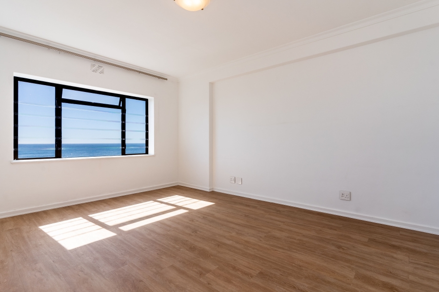 3 Bedroom Property for Sale in Sea Point Western Cape